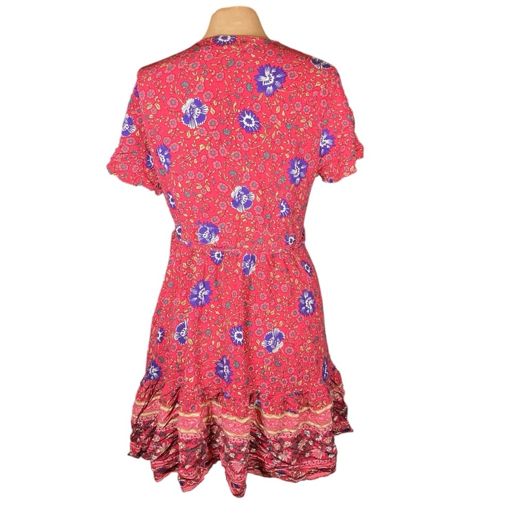 Zesica Floral Wrap Dress with Cap Flutter Sleeves in Red and Blue Floral Pattern - Picture 2 of 8